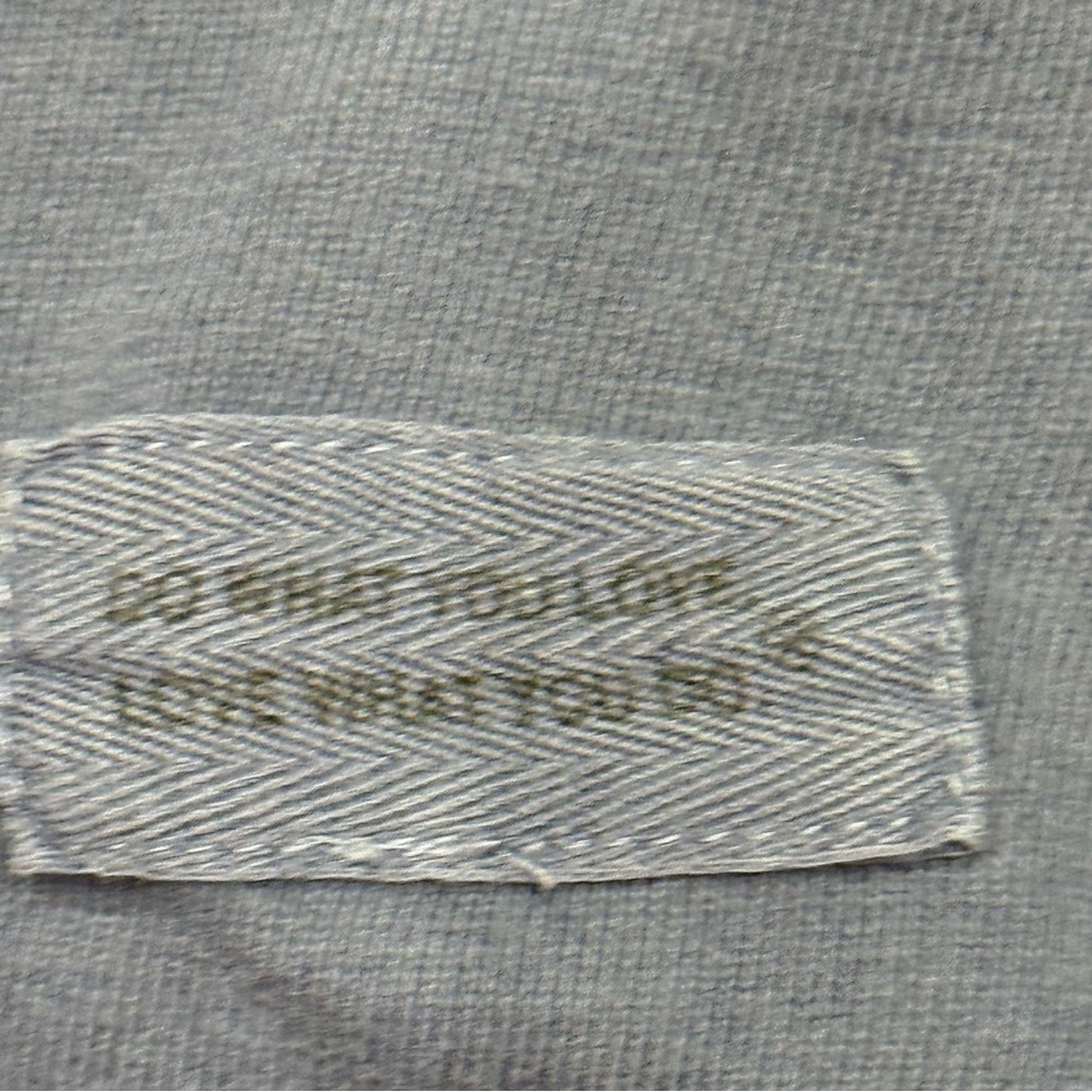 Life Is Good Gray/Blue Crusher Tee flawed - Picture 4 of 11
